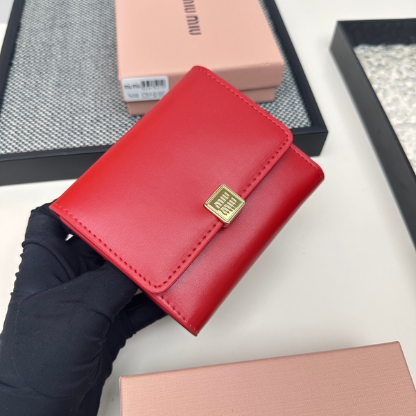 超激安ブランド財布偽物背面デザイン